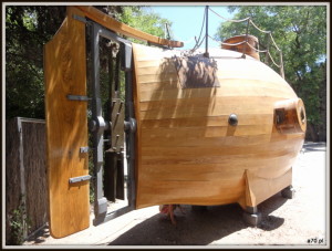 Drewniana łódź podwodna