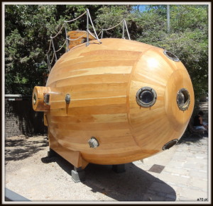 Drewniana łódź podwodna